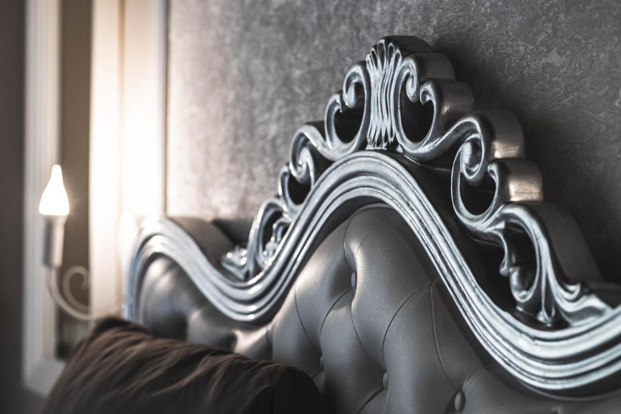 Belvedere Luxury Apartment, View On The Lucca Walls Bagian luar foto